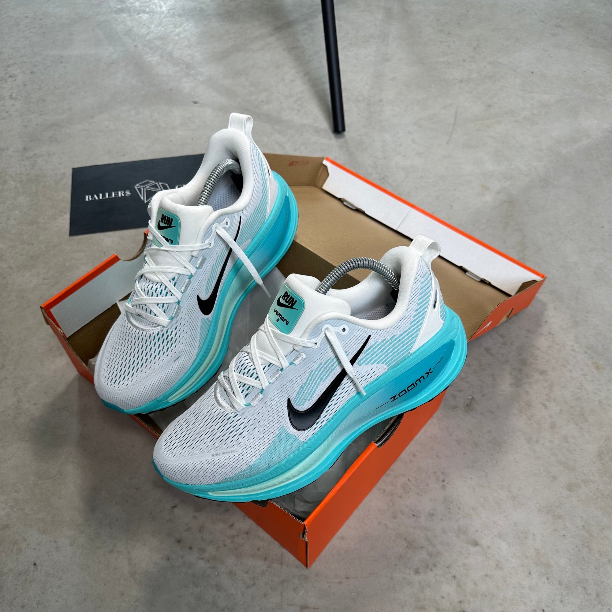 Nike Vomero 18 Dusty Cactus