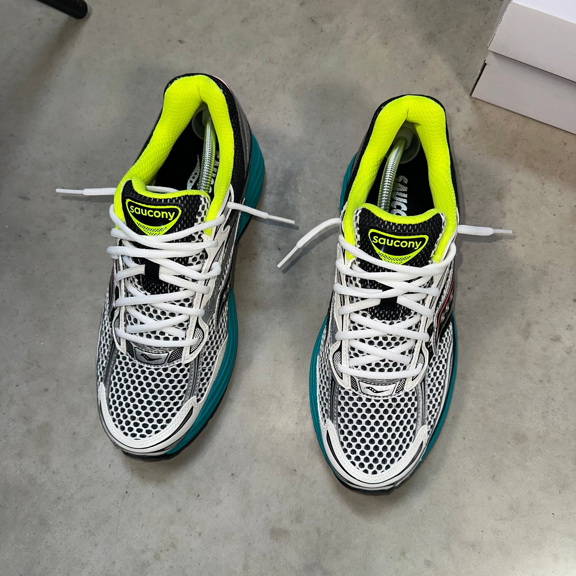 Saucony Progrid Omni 9 Silver Mutant